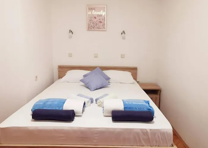 Posta 3* Baška