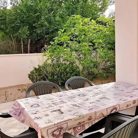 Posta Pensiune Baška